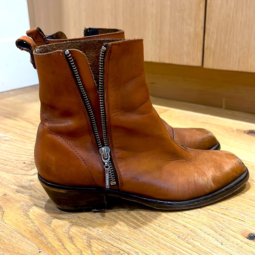 Diésel cognac booties